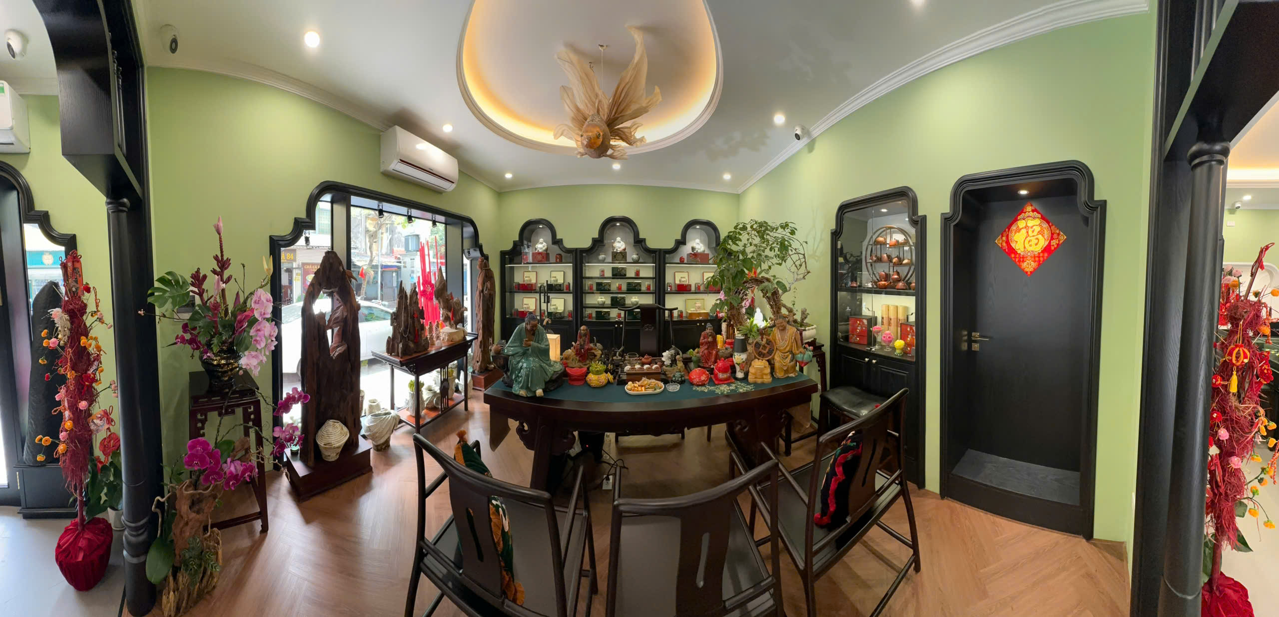 Nhà ngoại cảm Trịnh Minh Tuyền